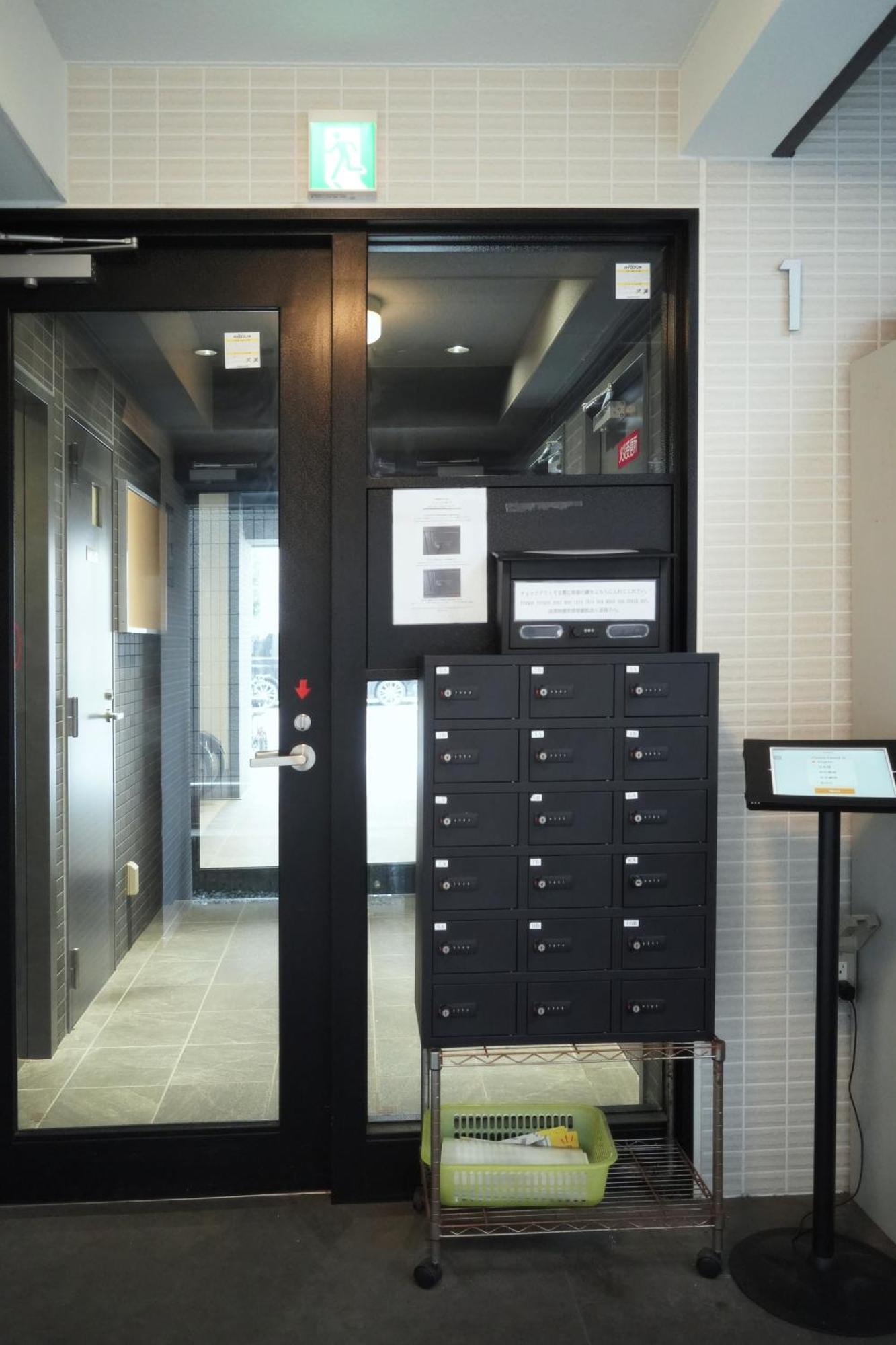 The Peak Shinsaibashi Apartment Osaka Exterior photo